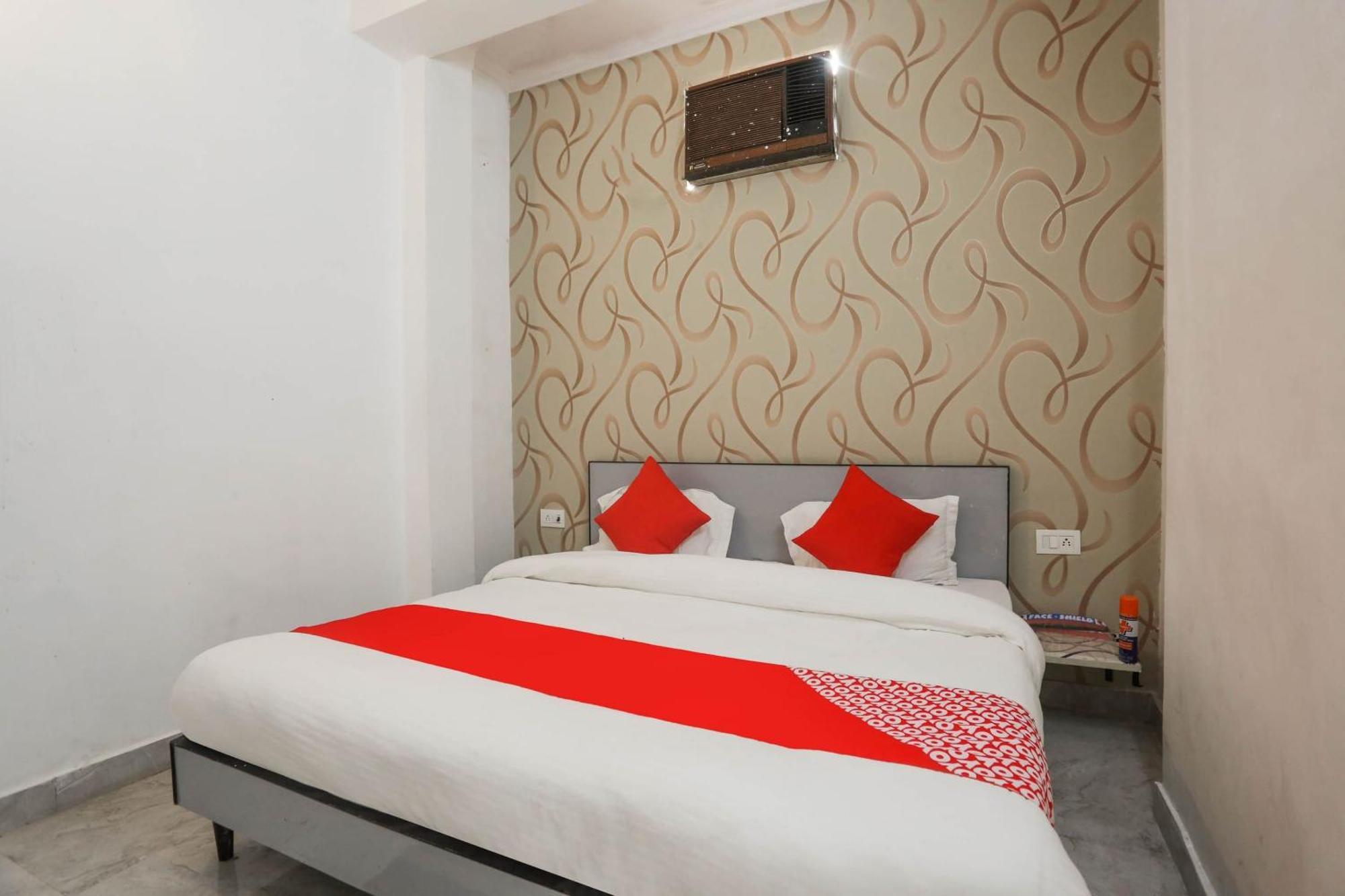 Hotel O Dream Town New Delhi Eksteriør billede