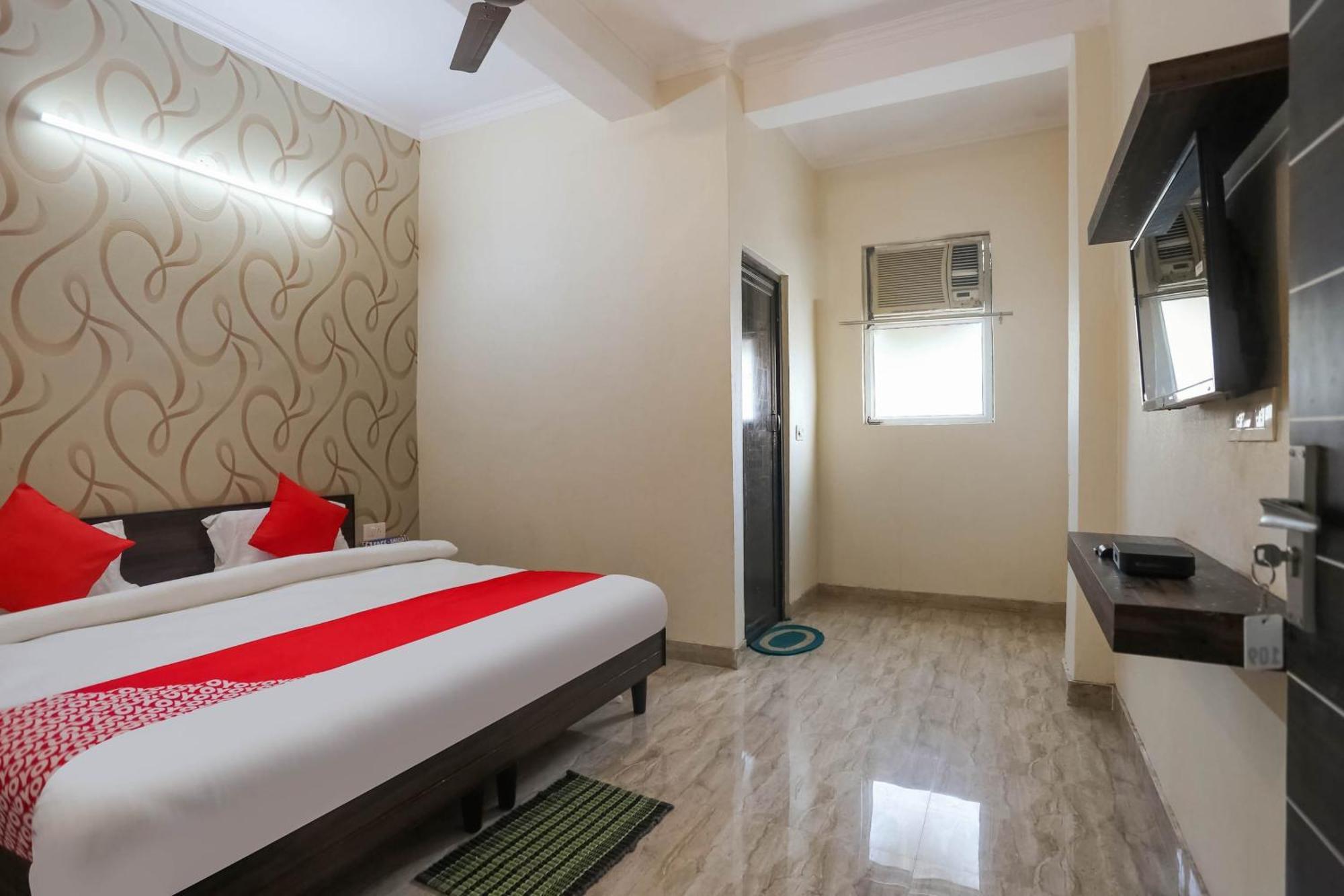 Hotel O Dream Town New Delhi Eksteriør billede